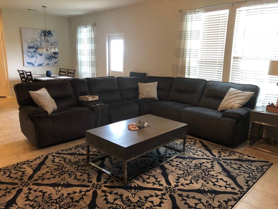 Downstairs living roomwith Half Bathroom