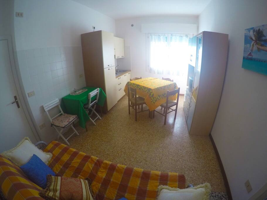 cucina con divano letto