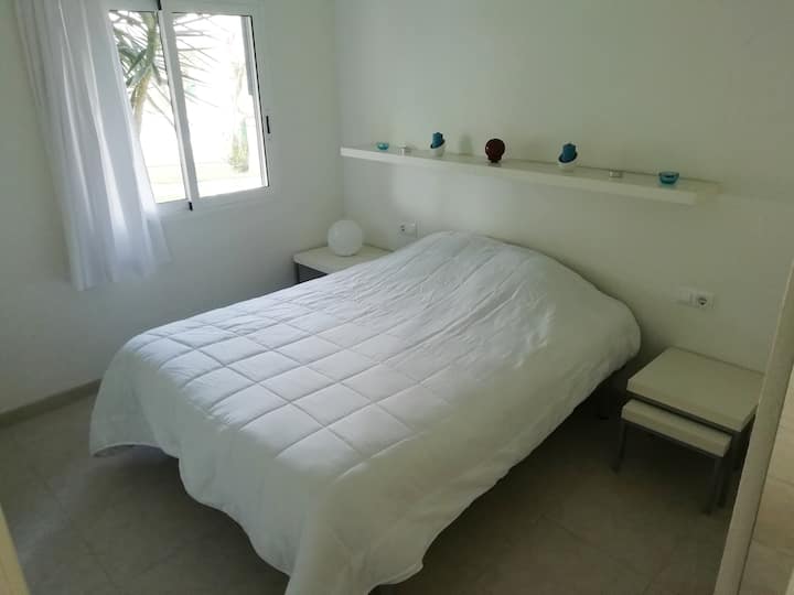 Habitación  con cama doble