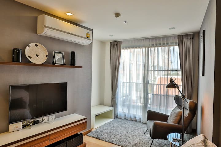 Modern New 56sqm 1 Br Apt City Center The Astra - Chiang Mai