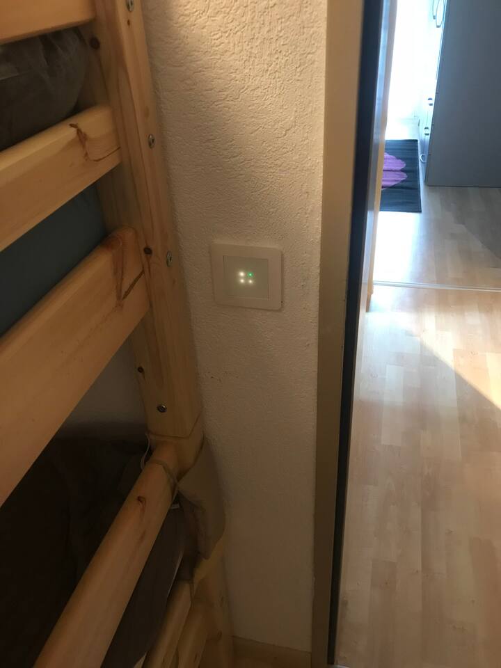 Lichtschalter mit Nachtlicht für Kinder! Unser Touch - Schalter macht die Wohnung digital.