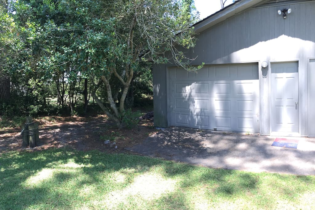 Street-side entrance to the North River Guest House.