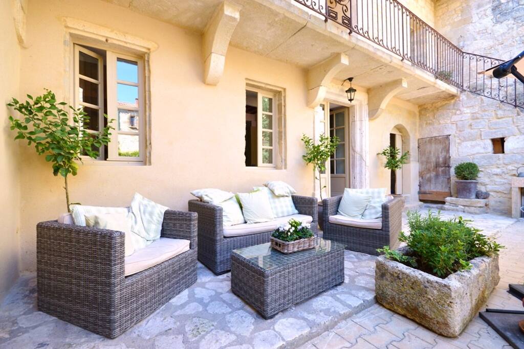 Garden seating