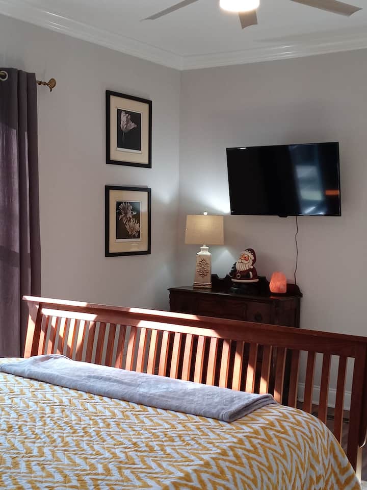 King Master Bedroom Suite