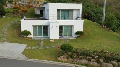 Hadong Kasabian Car: Entire house (1st and 2nd floor private, 3 rooms, 2 bathrooms) - A spoonful of