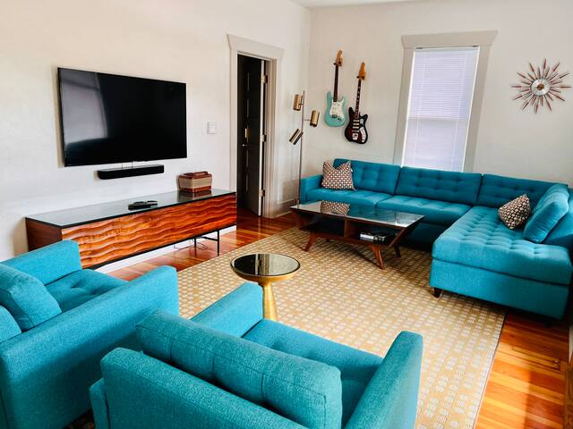 The Del-Ritz gallery image 2