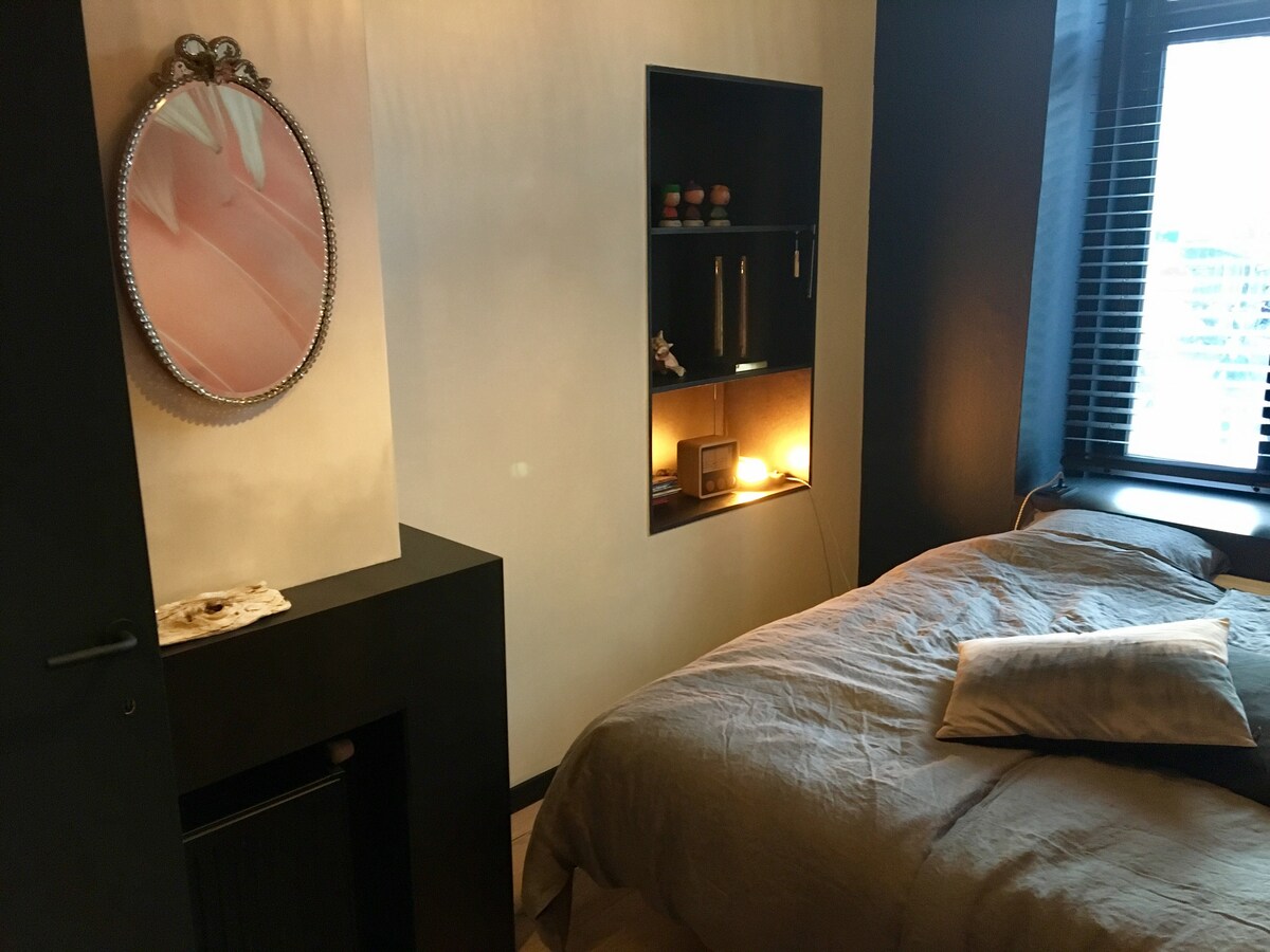 Guest bedroom at Bed Resort Belfort in Ghent