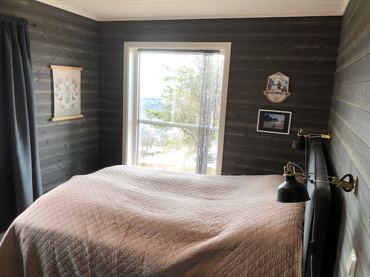 חדר שינה 1, ארון זוגי.