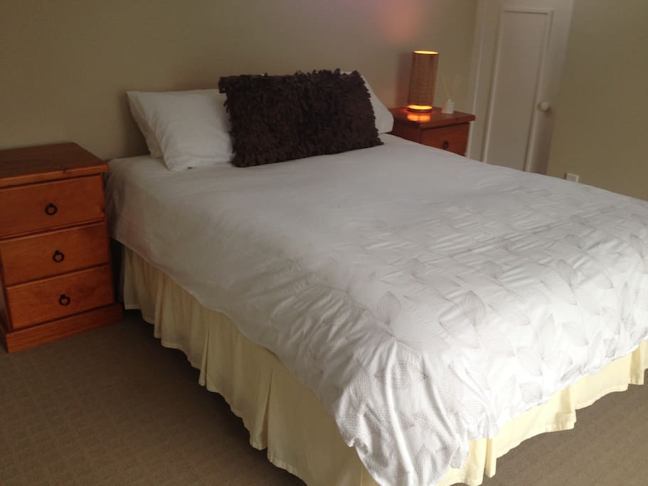Very comfortable new queen size bed