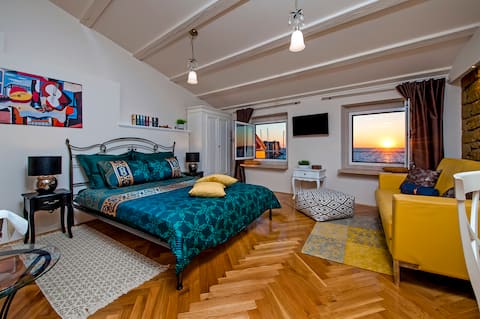 Top performing Airbnb: Luxury Studio '936' in Grad Rovinj