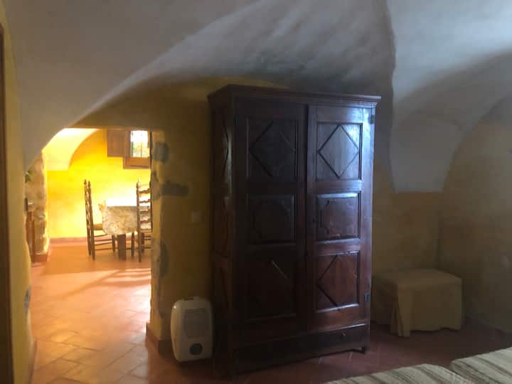 საძინებელი 2