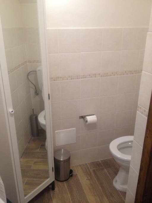 Bagno adiacente al soggiorno