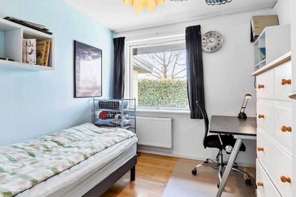 Single room in villa in Allerød - Houses for Rent in Lillerød, Denmark