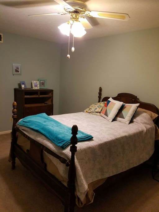 This bedroom features a very comfy full bed. Optional twin bed addition. Suitable for up to 3 adults.