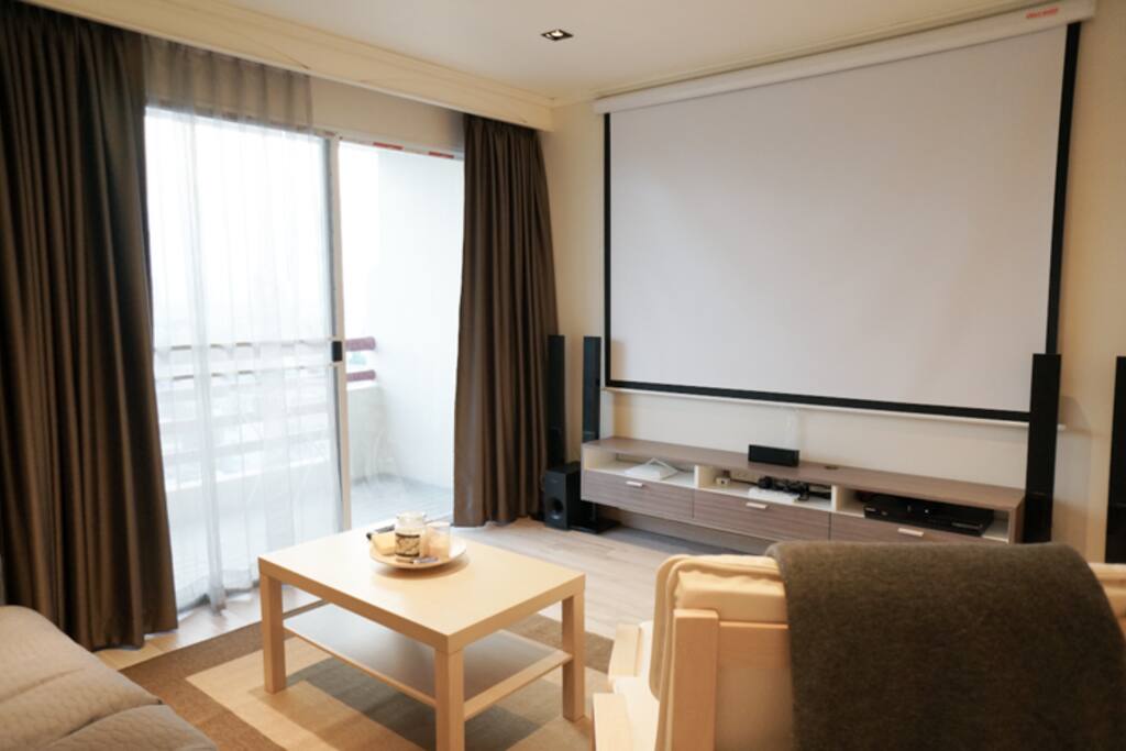 Home Theater System and Projector-Screen