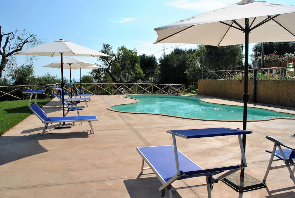 piscina comune e solarium- common swimming pool and solarium