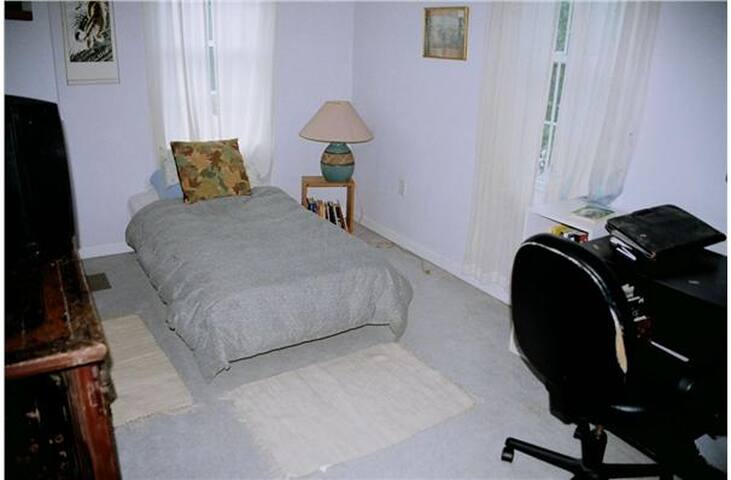 sunny bedroom  to commuter train  to South Station