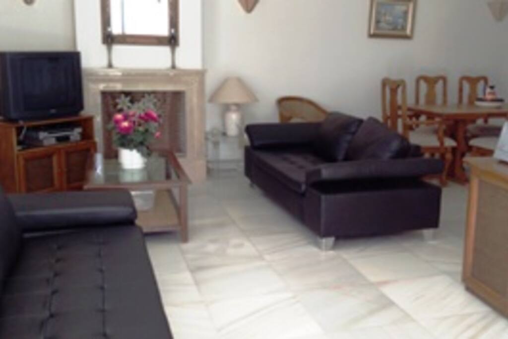 Living/dining room