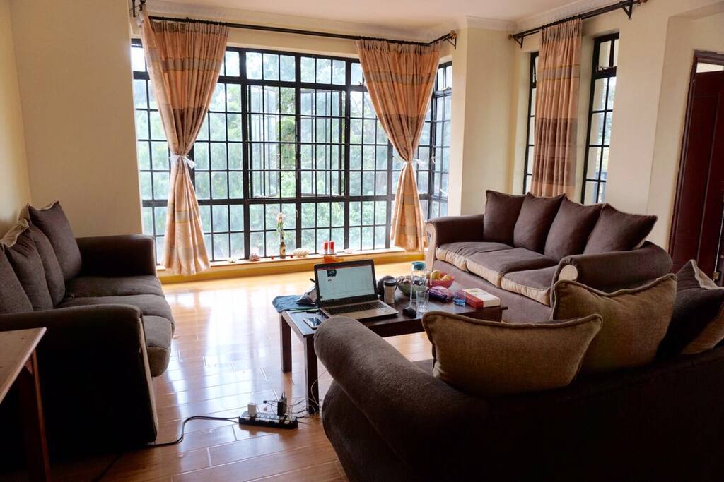 Shared Livingroom