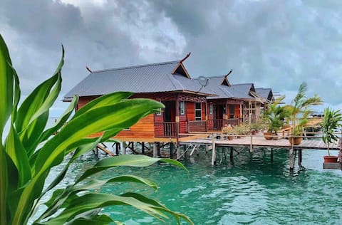 Floating Private House in Semporna - Executive Room (Xiao) - Breakfast and Dinner included