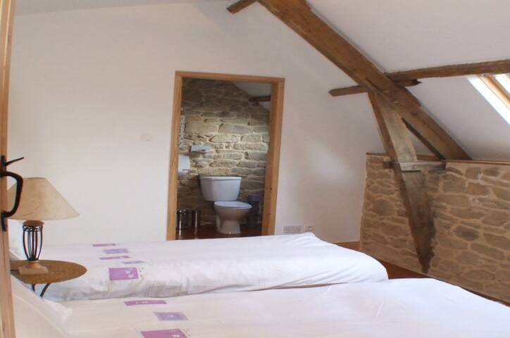 mas de la chapelle interview proprietaire. departamentos, casas y villas con piscina en la chapelle-caro - airbnb, bretaña, francia mas de chapelle interview proprietaire