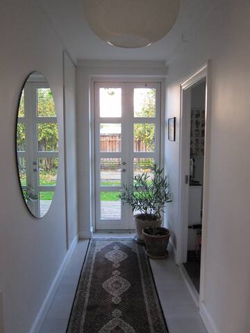 Vintage Copenhagen town house with garden gallery image 3