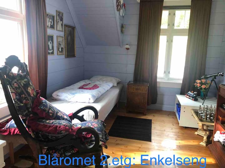 Camera da letto 2 ° piano esposta a sud/ovest