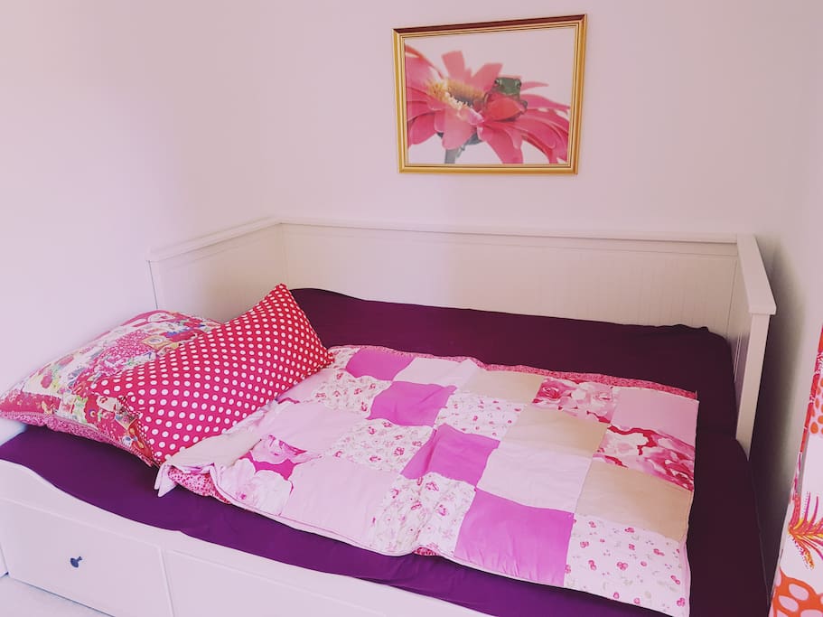Ausziehbares Doppelbett