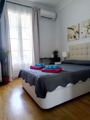 Quiet and bright room with balcony