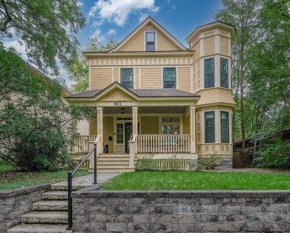 Summit Hill Art House for Groups