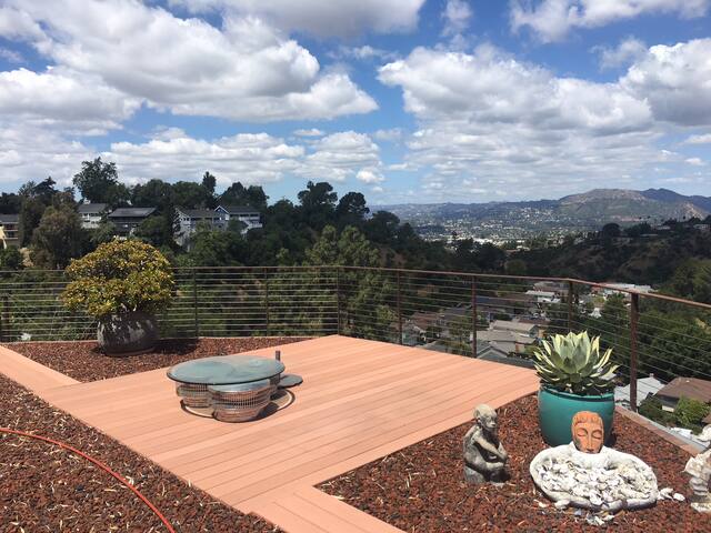 Unique modern Hilltop w/ Pool & spectacular views gallery image 4