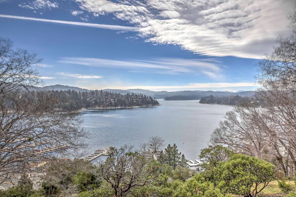 You'll be just minutes from the beautiful lakeside!