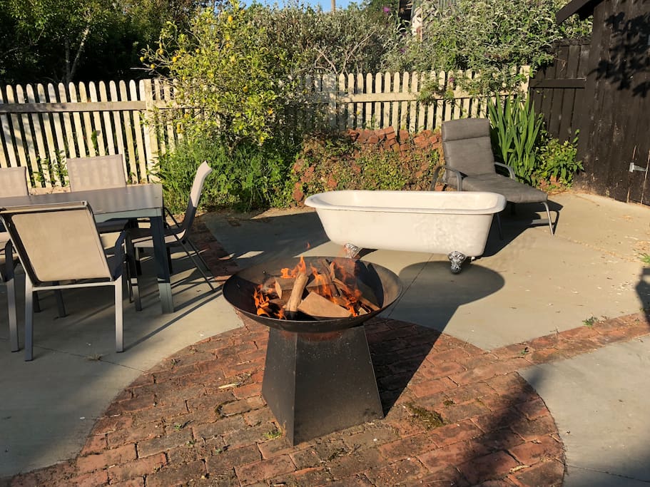 Outdoor fire and bath