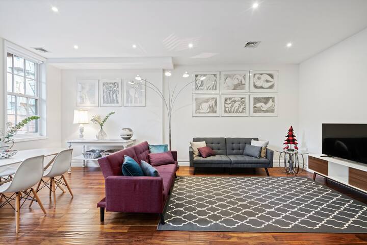 Stunning apartment heart of Williamsburg 2bd/2ba