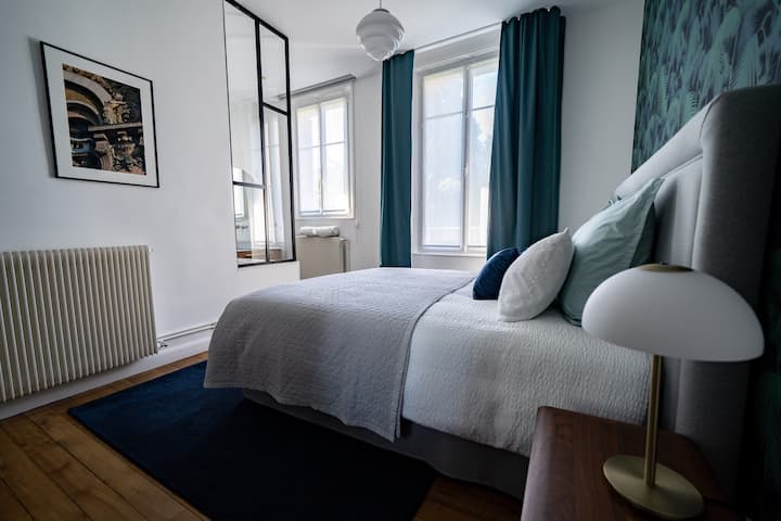 Bedroom 1 (#1)
1 king-size double bed