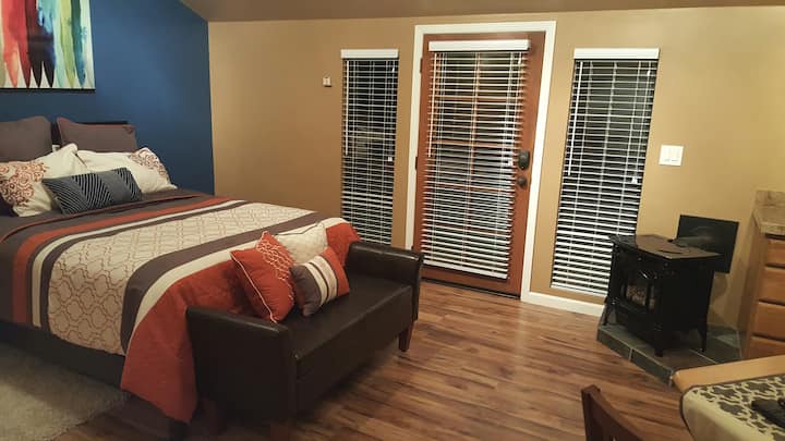 欢迎来到您在索诺玛葡萄酒之乡的舒适单间公寓！