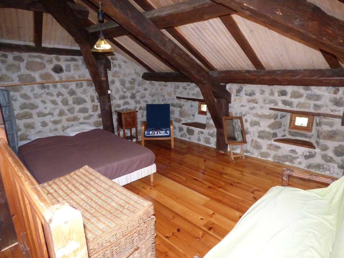 חדר 2 קומה שנייה בצד ימין