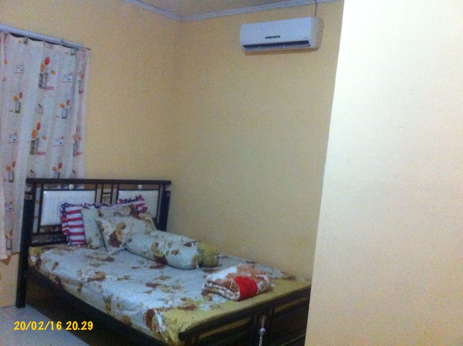 Bedroom with AC