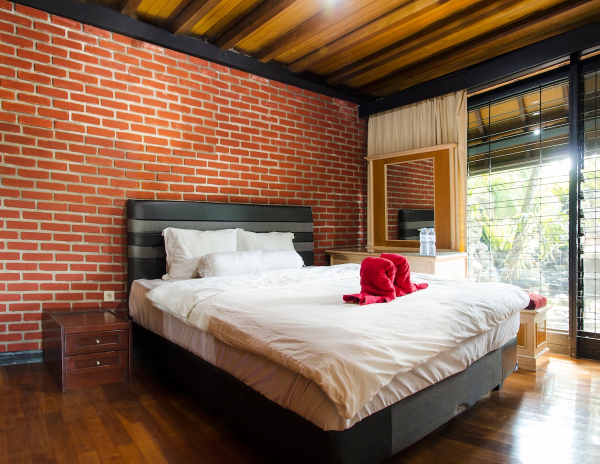 Chumba chetu cha kulala cha 1