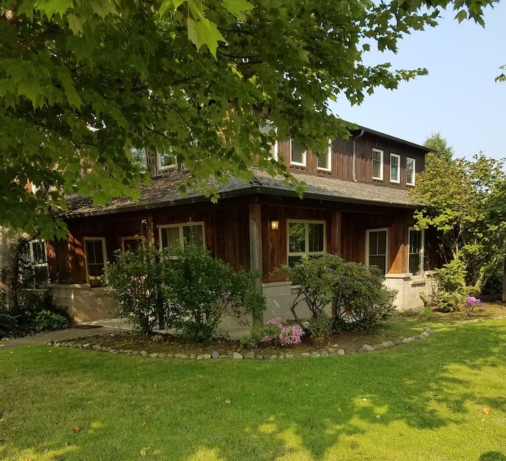 Cottage Grove Vacation Rentals Airbnb