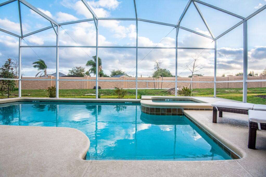 1622MoonVailleyDr-72