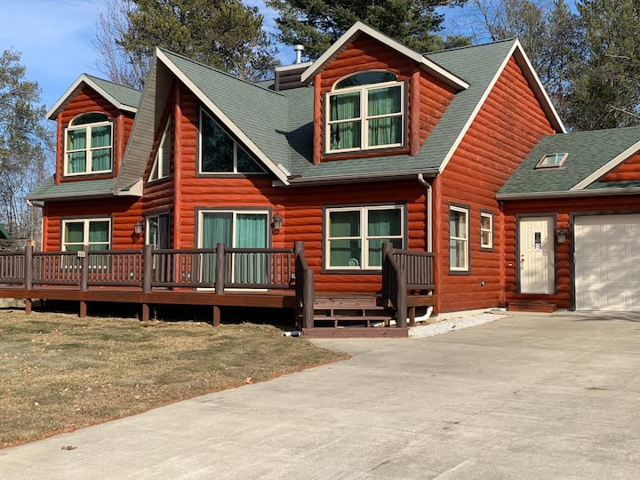 Knott's Berry Pines Houses for Rent in Wisconsin Dells, Wisconsin