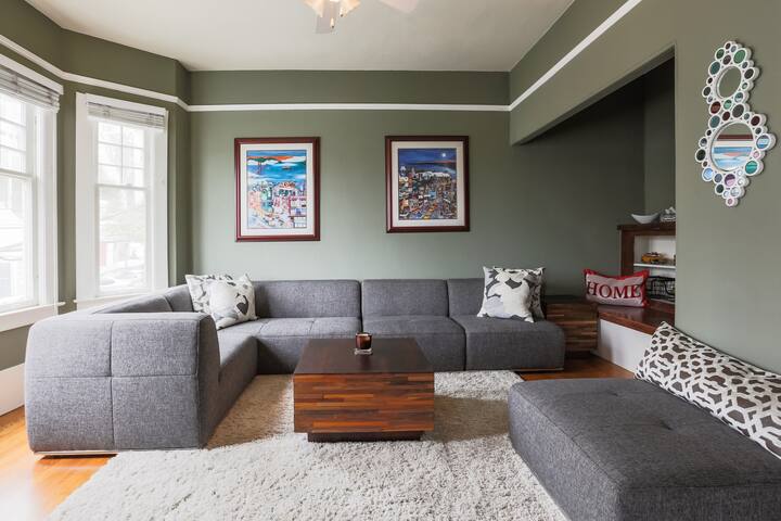 Beautiful Russian Hill Flat gallery image 3