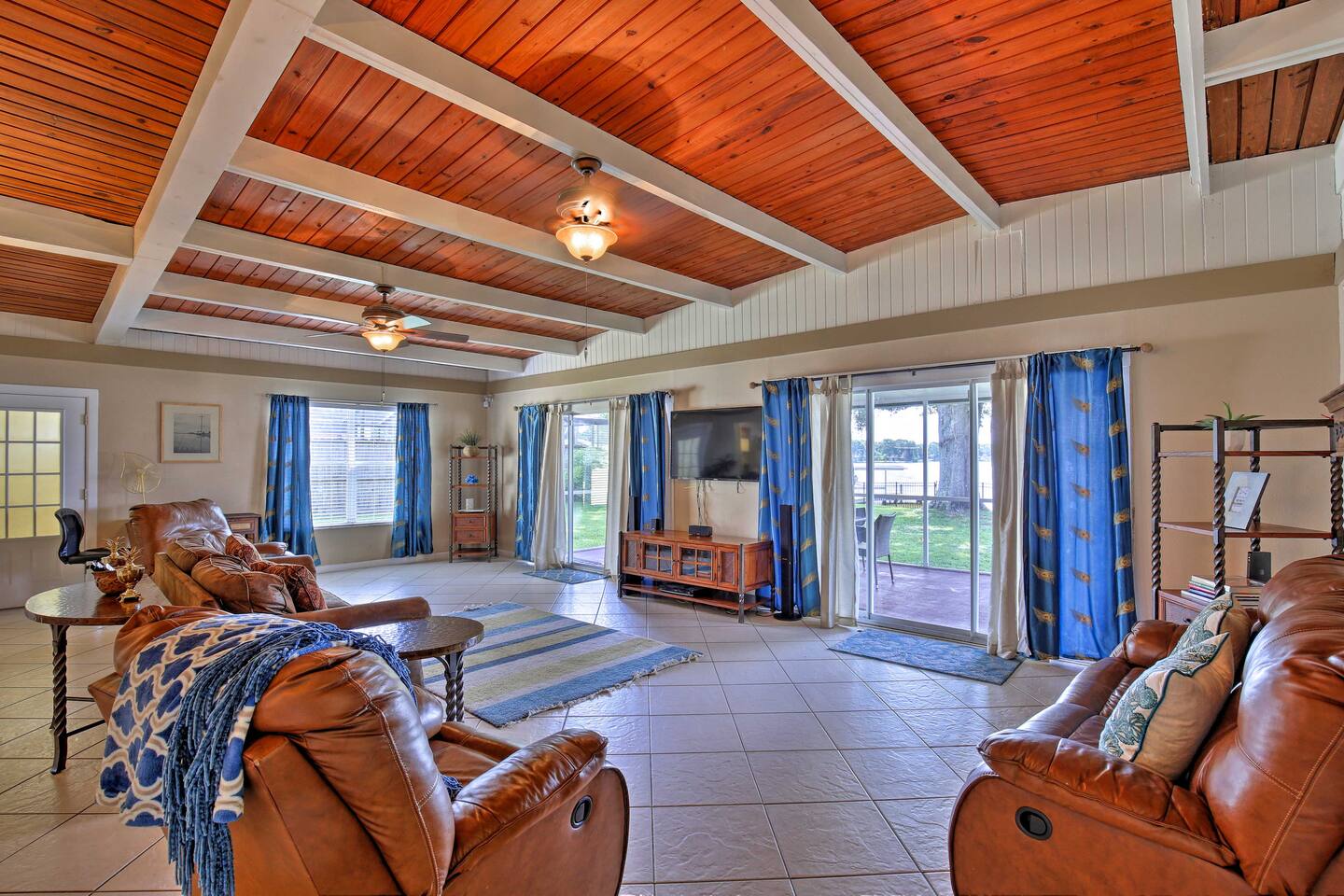 lakefront tampa home w dock central location houses for rent