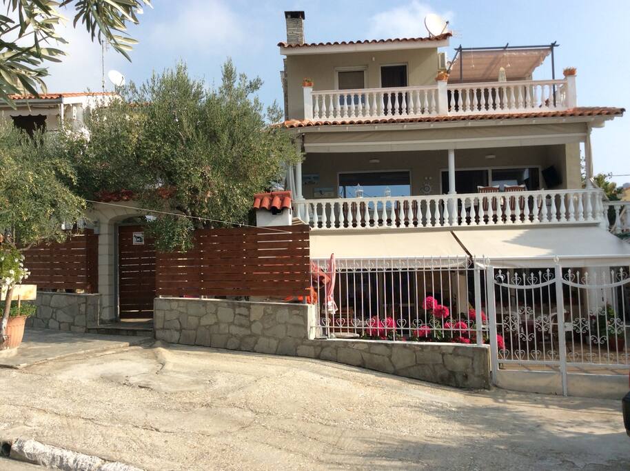 The villa from outside
