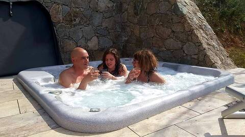 Gite B du Moulin du Frascacciu with private jacuzzi