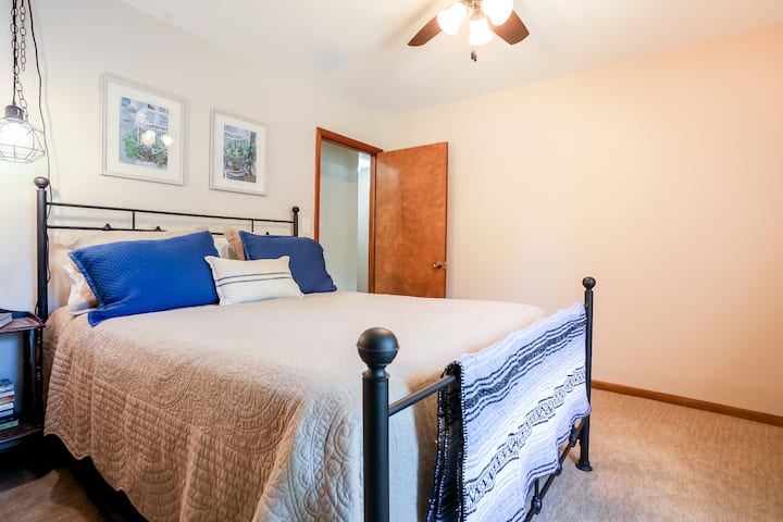 1. spavaća soba s bračnim krevetom (1,6x2