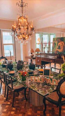 Magnificent Apt – 5 Bedrooms – Near the Beach! gallery image 2