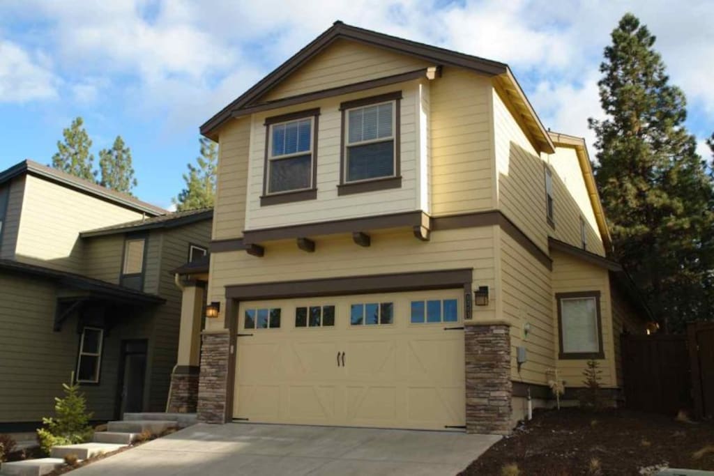 Ponderosa House Vacation Rental on Bend Oregon`s Westside