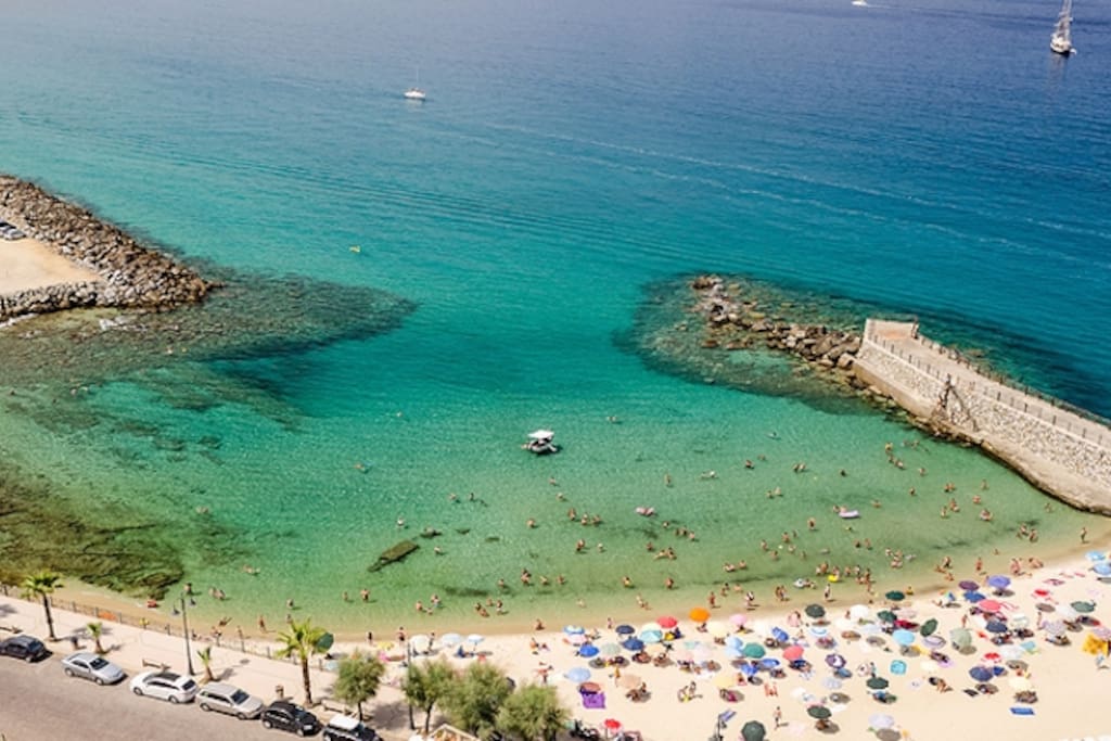 Vista della spiaggia della Marina